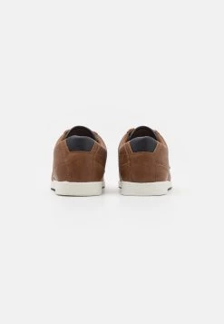 Pier One Sportieve Veterschoenen - Cognac/White 10 Pier One Sportieve Veterschoenen - Cognac/White -Professionele Herenkledingwinkel 14e702e638bf41ec8c6170966aa5de2f