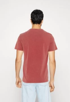 Pier One 5 Pack - T-Shirt Basic - Off-White/Lilac/Light Red 14 Pier One 5 Pack - T-Shirt Basic - Off-White/Lilac/Light Red -Professionele Herenkledingwinkel 168bc908d36647578ccfa8ea9edb0e04