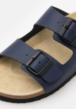 Pier One Unisex - Pantoffels - Dark Blue 13 Pier One Unisex - Pantoffels - Dark Blue -Professionele Herenkledingwinkel 3d8a5cdb5e514771841f04cbfc9f95cd