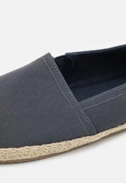 Pier One Unisex - Espadrilles - Dark Grey 13 Pier One Unisex - Espadrilles - Dark Grey -Professionele Herenkledingwinkel 401b2a9b74114e80a73dde61f7ec34a5