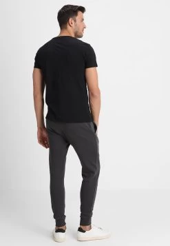 Pier One Trainingsbroek - Dark Grey -Professionele Herenkledingwinkel 41603f18a9d7497b85a73a2ae36be969
