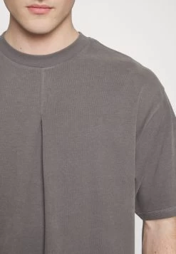 Pier One T-Shirt Basic - Dark Grey 11 Pier One T-Shirt Basic - Dark Grey -Professionele Herenkledingwinkel 4668e52b784f474bbd500bf53439087f