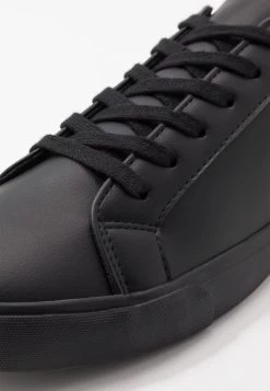 Pier One Unisex - Sneakers Laag - Black -Professionele Herenkledingwinkel 4b9fcbc04e2a4ee3a96fa0f2fefe6cba