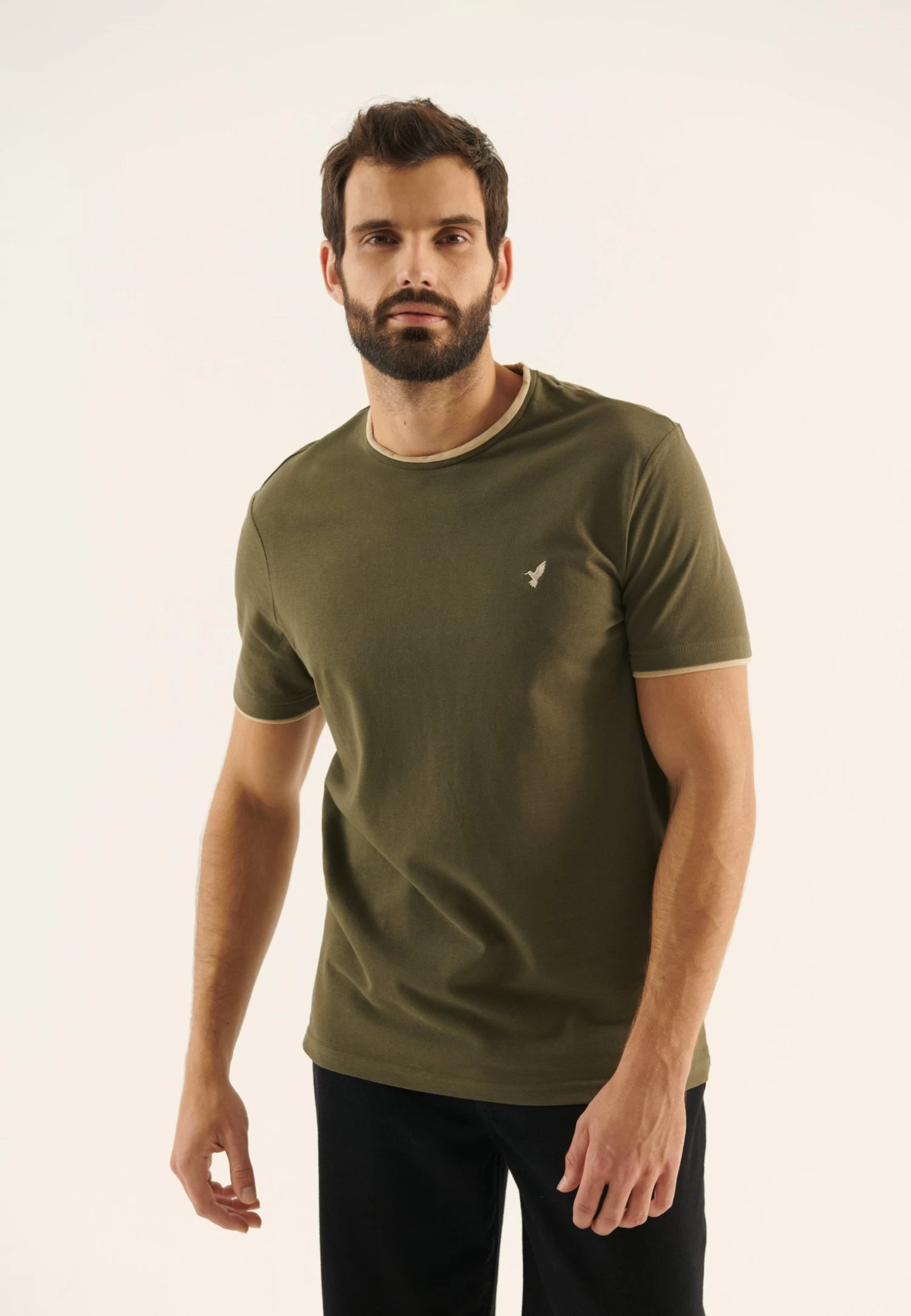 Pier One T-Shirt Basic - Olive 3 Pier One T-Shirt Basic - Olive