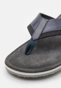 Pier One Leather - Teensandalen - Blue 13 Pier One Leather - Teensandalen - Blue -Professionele Herenkledingwinkel 50c49d2b3015483b8a98ff7b74229b5f