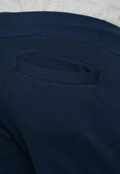 Pier One Trainingsbroek - Dark Blue 13 Pier One Trainingsbroek - Dark Blue -Professionele Herenkledingwinkel 5b5d1efa4d544a058ab19683f5d28800