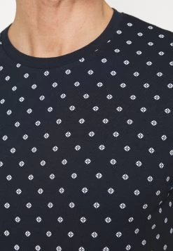 Pier One 3 Pack - T-Shirt Print - White/Dark Blue/Red -Professionele Herenkledingwinkel 5fcb9053133a4f0cbf3c72e8cff6c432