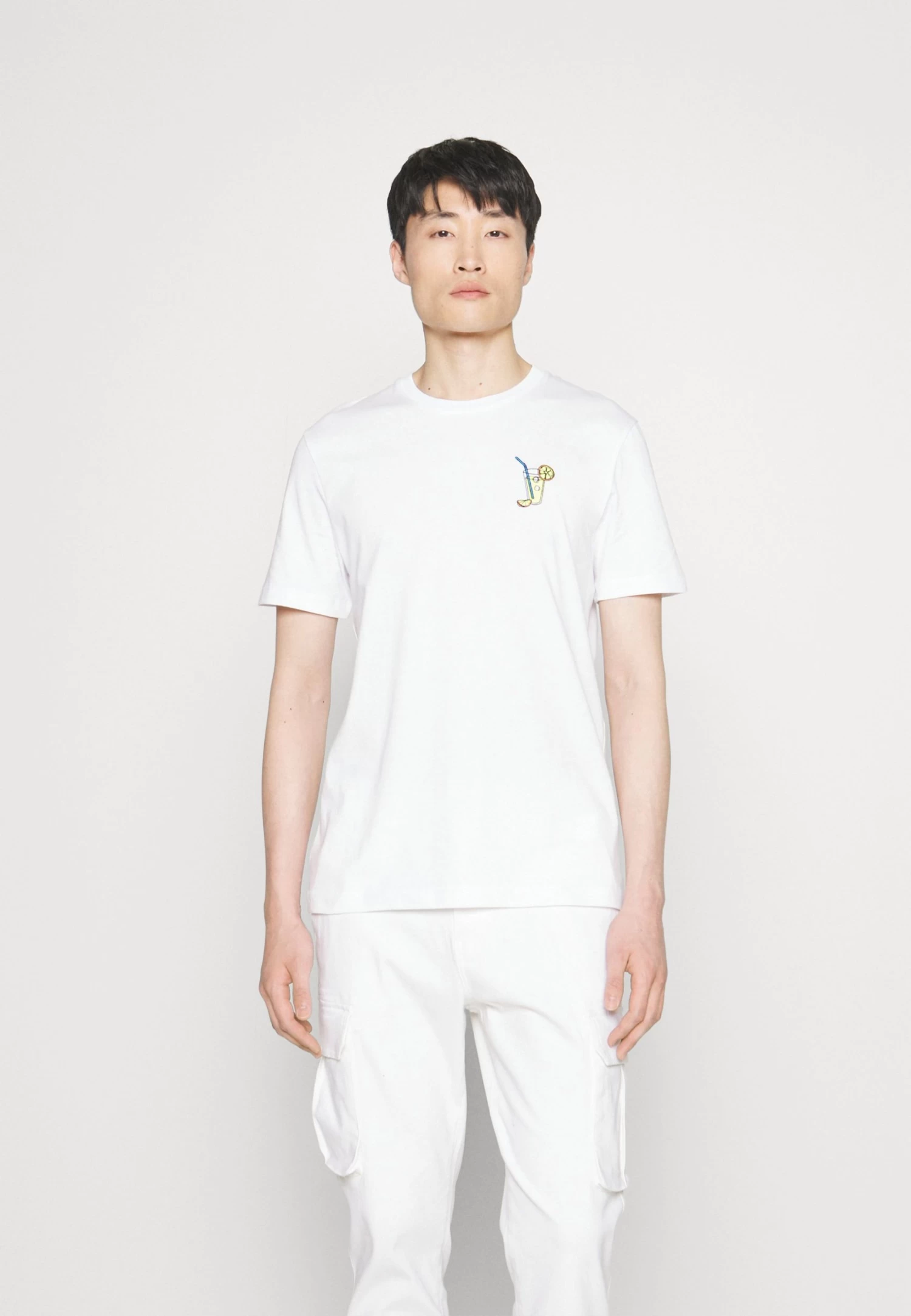 Pier One Cocktail Tee- T-Shirt Print - White 3 Pier One Cocktail Tee- T-Shirt Print - White