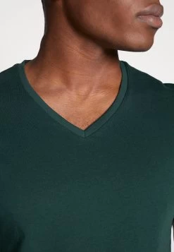 Pier One 3 Pack- T-Shirt Basic - Black, Grey, Green -Professionele Herenkledingwinkel 75d8e7abd9c649fe8ff382e42bf08591