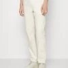 Pier One Chino - White 1 Pier One Chino - White -Professionele Herenkledingwinkel 7d4fef976fc24c14bda4e8aa626b3a74