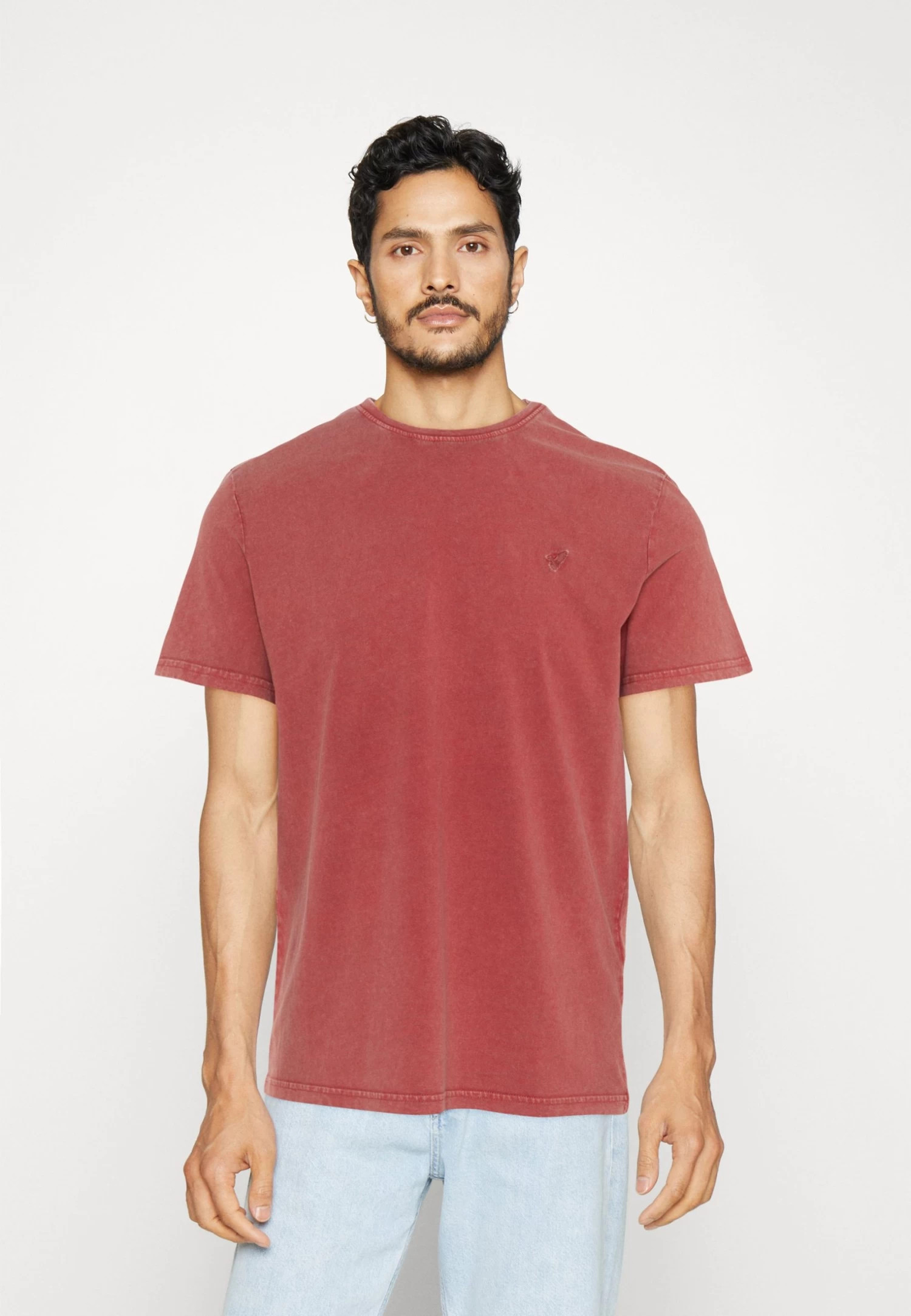 Pier One 5 Pack - T-Shirt Basic - Off-White/Lilac/Light Red 4 Pier One 5 Pack - T-Shirt Basic - Off-White/Lilac/Light Red - Afbeelding 2