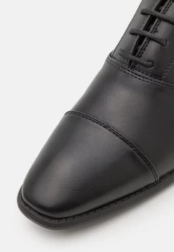 Pier One Unisex - Sportieve Veterschoenen - Black -Professionele Herenkledingwinkel 8eed937176a24183863e83a88f477893