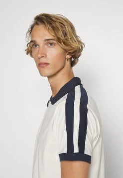 Pier One Poloshirt - Off-White -Professionele Herenkledingwinkel 9553bf79c4ac44c681d96f93ce6f052b