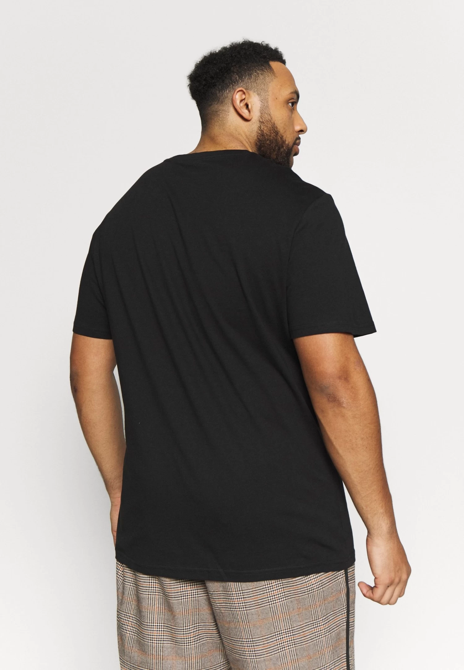 Pier One 2 Pack - T-Shirt Basic -Black 5 Pier One 2 Pack - T-Shirt Basic -Black - Afbeelding 3