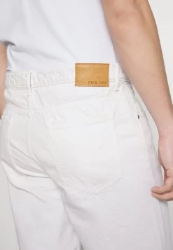 Pier One Colored Twill White Denim - Jeansshort - White Denim -Professionele Herenkledingwinkel a636a2d6a4a8465daf4783bb72a28209