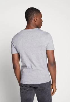 Pier One 3 Pack- T-Shirt Basic - Black, Grey, Green -Professionele Herenkledingwinkel b3e2272097fd45d28e31884f564c0681