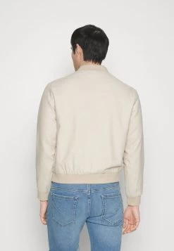 Pier One Bomberjacks - Beige -Professionele Herenkledingwinkel ba865374a5974ac187bf6ede3af27cf5
