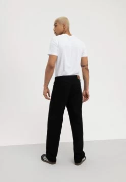 Pier One Relaxed Fit Jeans - Black Denim 10 Pier One Relaxed Fit Jeans - Black Denim -Professionele Herenkledingwinkel bf404b2702f147db8268635cd2118982