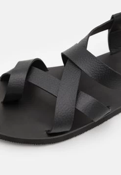 Pier One Teensandalen - Black 13 Pier One Teensandalen - Black -Professionele Herenkledingwinkel bfc9cb202a1044a7af0b0ffa2591ad7d