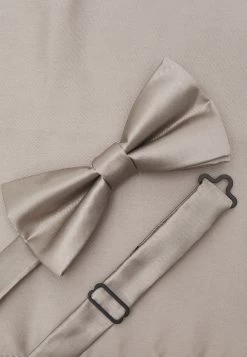 Pier One Set - Pochet - Stone 13 Pier One Set - Pochet - Stone -Professionele Herenkledingwinkel c079acf21d984f87a5a118594b813079