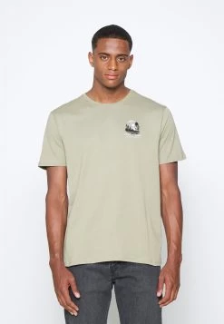 Pier One Moon Scene Graphic T-Shirt - T-Shirt Print - Olive 13 Pier One Moon Scene Graphic T-Shirt - T-Shirt Print - Olive -Professionele Herenkledingwinkel cda400283a5d45e89b32560b11c9cb6a