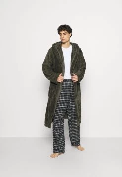 Pier One Badjas - Khaki -Professionele Herenkledingwinkel cf9ab4d8d92b4c9a9a89f40e05e5845e