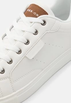 Pier One Sneakers Laag - White -Professionele Herenkledingwinkel deb0204c481f45328622c04006a03e30