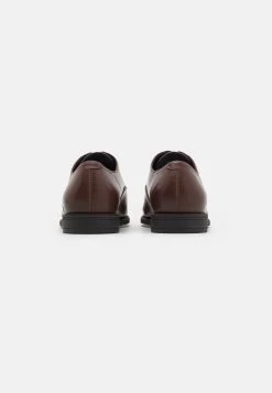 Pier One Unisex - Sportieve Veterschoenen - Dark Brown -Professionele Herenkledingwinkel def25b02b8464c7bb9962d0b86180f45