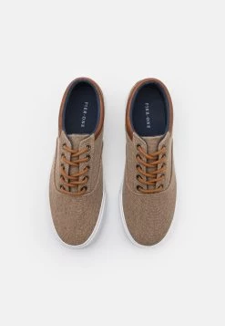 Pier One Sneakers Laag - Taupe -Professionele Herenkledingwinkel e9072030cb6f46b8b971518332e5e666