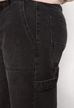 Pier One Regular Fit Carpenter - Jeansshort -Black 11 Pier One Regular Fit Carpenter - Jeansshort -Black -Professionele Herenkledingwinkel f04dae9852fd4a0b885129ec1ec5fa20