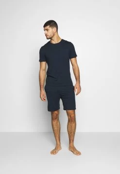 Pier One Pyjama - Dark Blue 8 Pier One Pyjama - Dark Blue -Professionele Herenkledingwinkel fc886fde9bf04465aca445c40be7ff1b