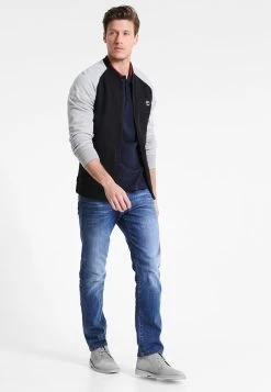 Pier One Straight Leg Jeans - Mid Blue -Professionele Herenkledingwinkel fd002322ee7f44b6b1326c1c8aff9872